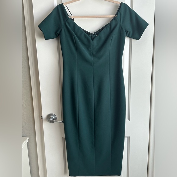 Cinq à Sept Birch Off-the-Shoulder Dress in Rainforest Green, Size 8 - Picture 2 of 6